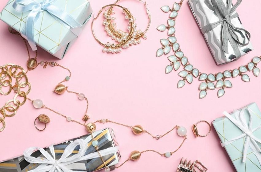  The Only Jewelry Styling Tips You Will Need