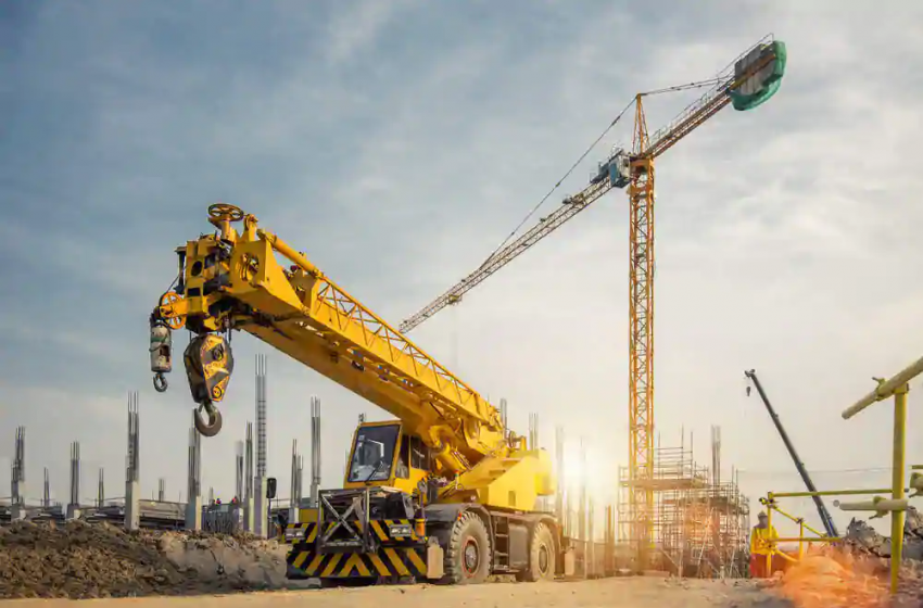  Is It Better to Buy or Rent a Crane?