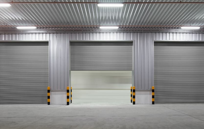  The Ultimate Guide to Choosing the Right Commercial Garage Door